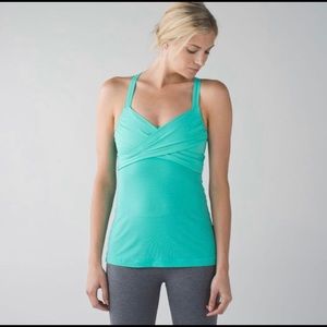 Lululemon workout tank with built in bra